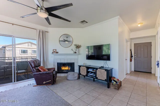 $276,000 | 16013 South Desert Foothills Parkway, Unit 2124, Phoenix, AZ 85048