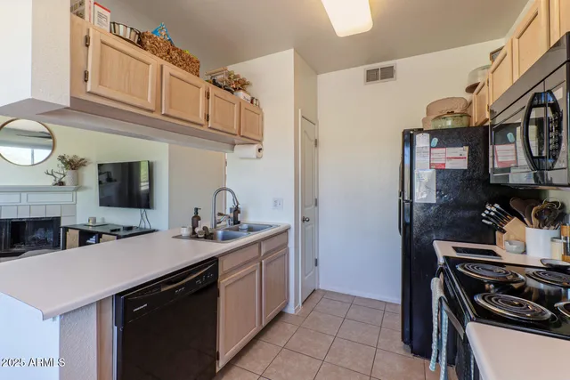 $276,000 | 16013 South Desert Foothills Parkway, Unit 2124, Phoenix, AZ 85048