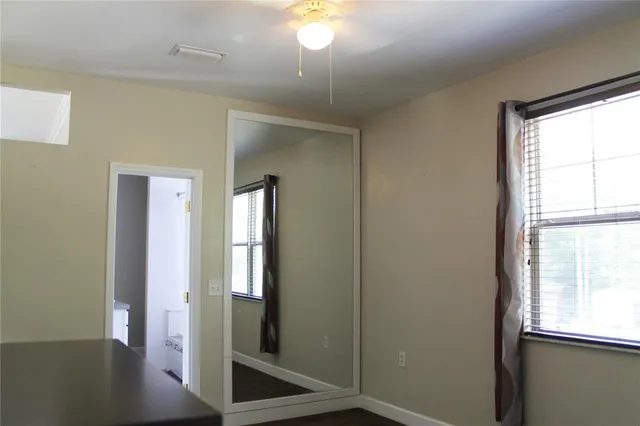 $1,595 | Undisclosed Address, Gainesville, FL 32653