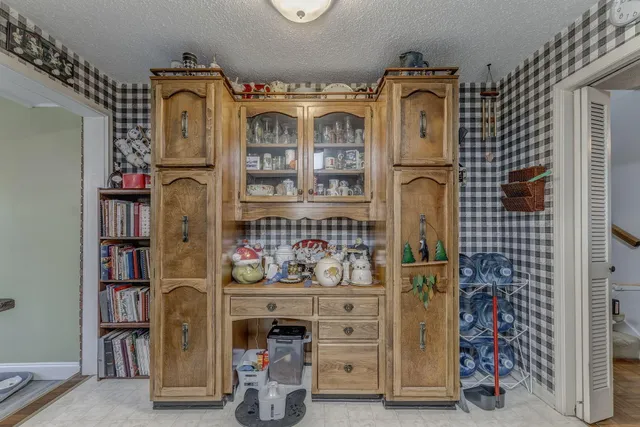 $350,000 | 1929 Sourwood Drive, Dalton, GA 30720