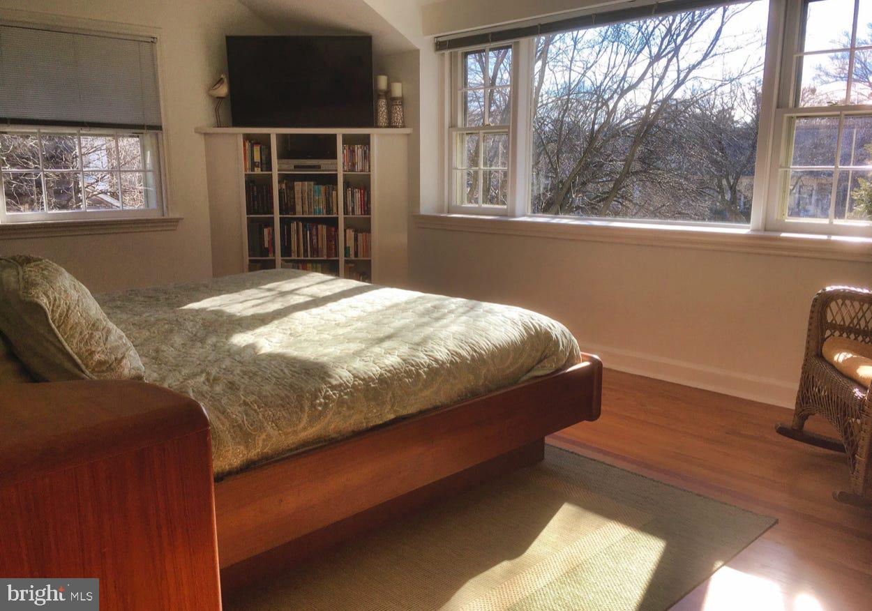 413 Red Leaf Road Wynnewood, PA 19096 - Photo 12 of 25 Gallery Image 12