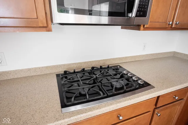 $2,395 | 9009 Mercer Drive, Fishers, IN 46038