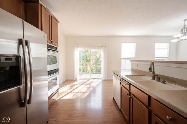 $2,395 | 9009 Mercer Drive, Fishers, IN 46038