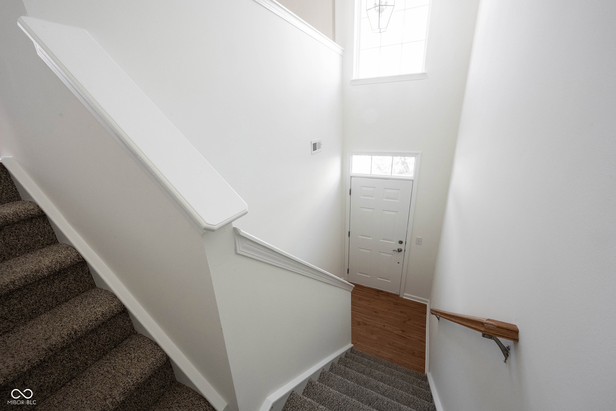 9009 Mercer Drive Fishers, IN 46038 - Photo 4 of 56