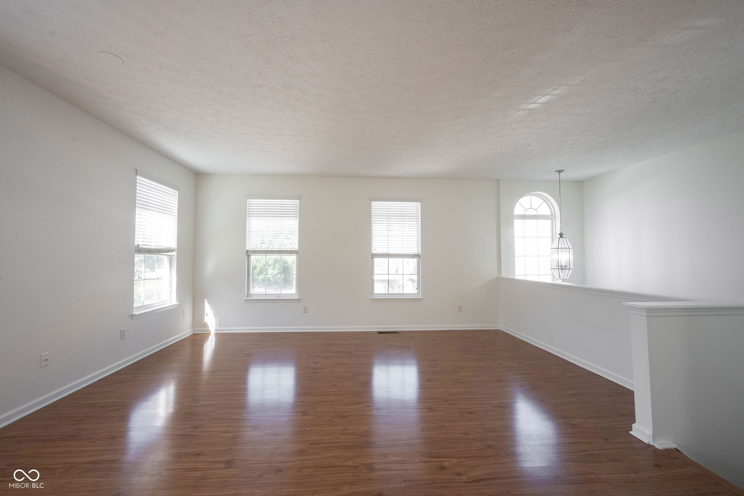 9009 Mercer Drive Fishers, IN 46038 - Photo 5 of 56