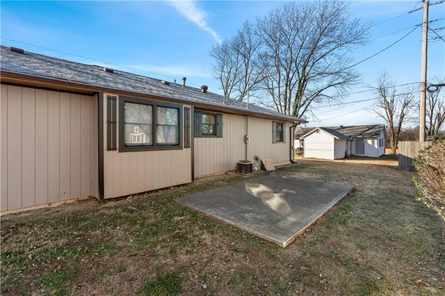 $199,900 | 201 West Hospital Road, El Dorado Springs, MO 64744