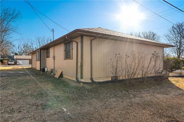 $199,900 | 201 West Hospital Road, El Dorado Springs, MO 64744