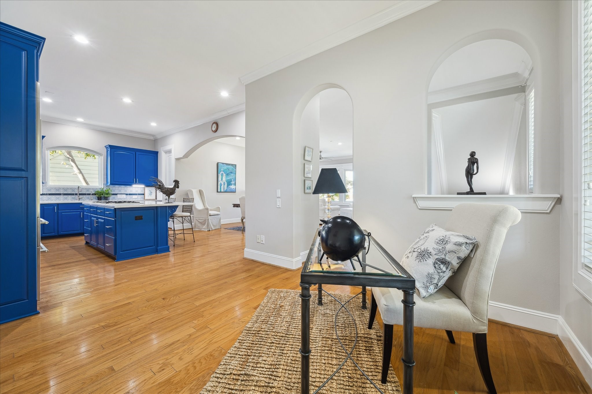 4701 Inker Street Houston, TX 77007 - Photo 24 of 45 a living room with furniture and a wooden floor