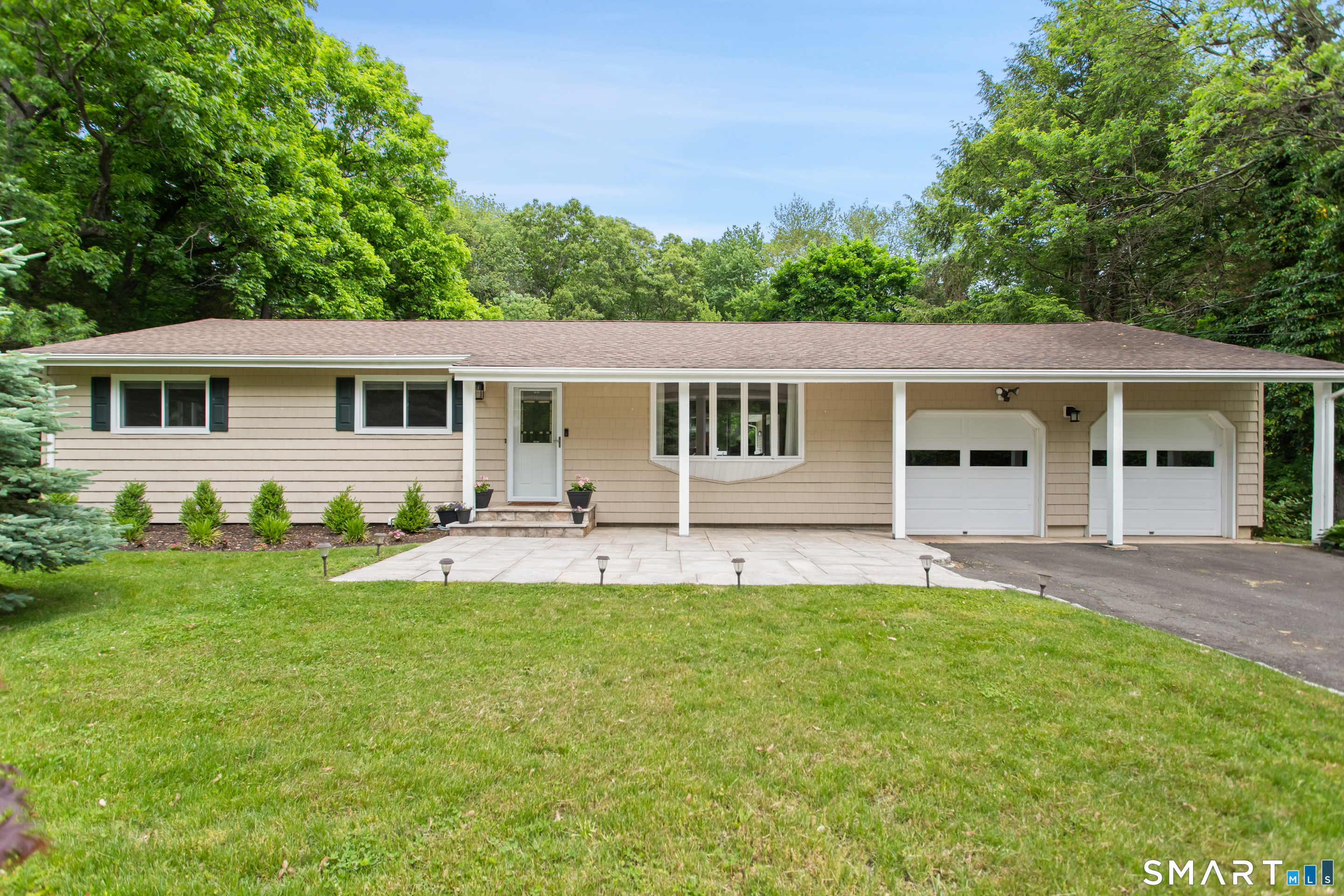 38 Stonecrop Road North Norwalk, CT 06851 - Photo 1 of 23
