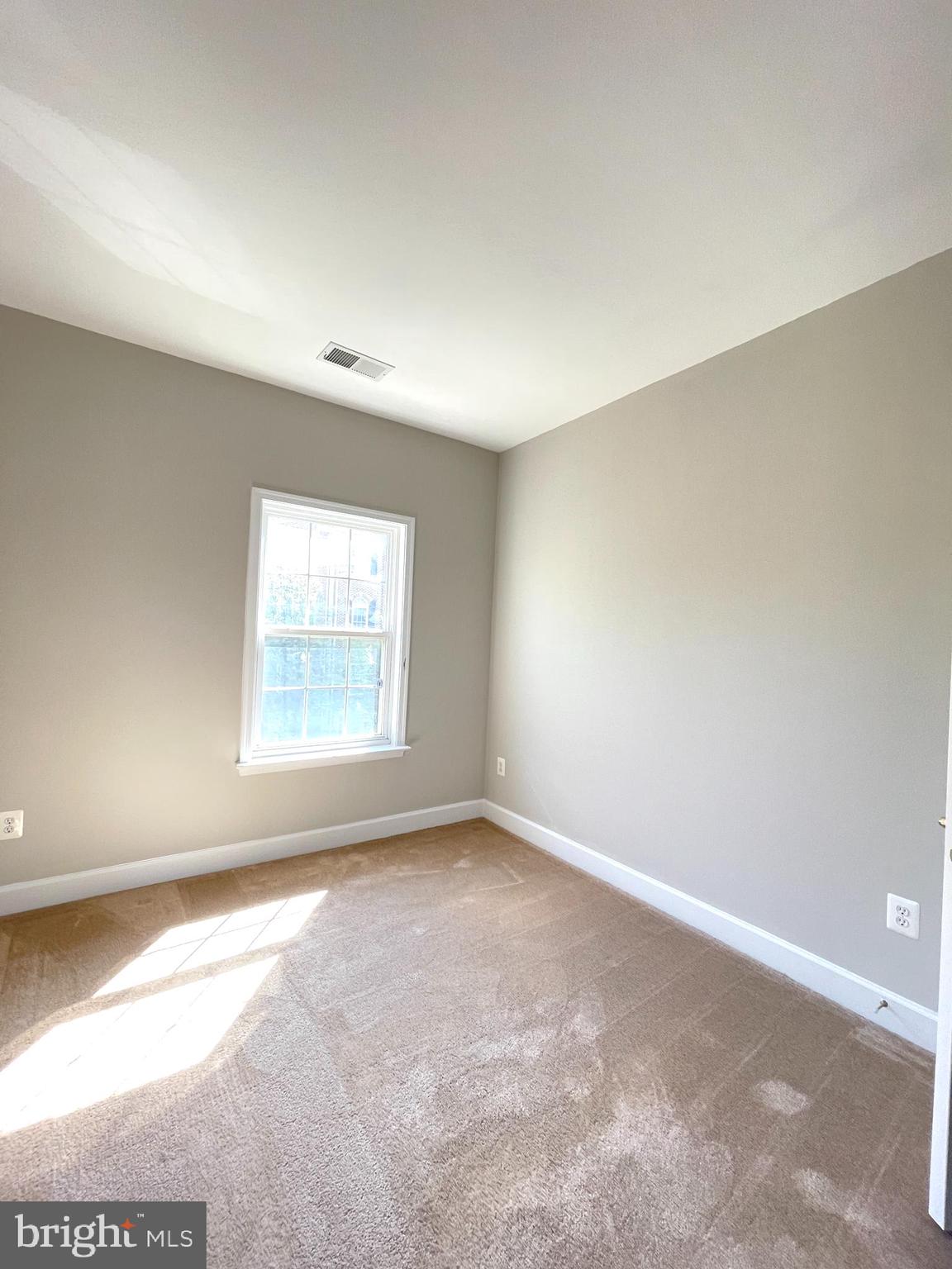 652 Cedar Spring Street Gaithersburg, MD 20877 - Photo 17 of 39 Gallery Image 17