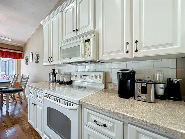 $374,000 | 230 East Boston Street, Hernando, FL 34442