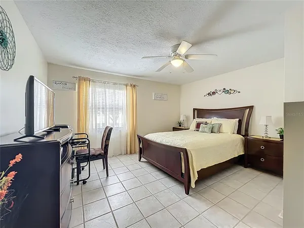 $374,000 | 230 East Boston Street, Hernando, FL 34442