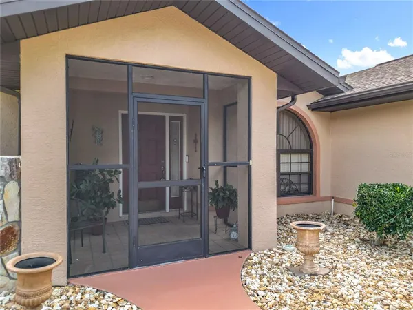 $374,000 | 230 East Boston Street, Hernando, FL 34442