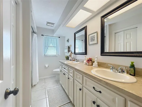 $374,000 | 230 East Boston Street, Hernando, FL 34442