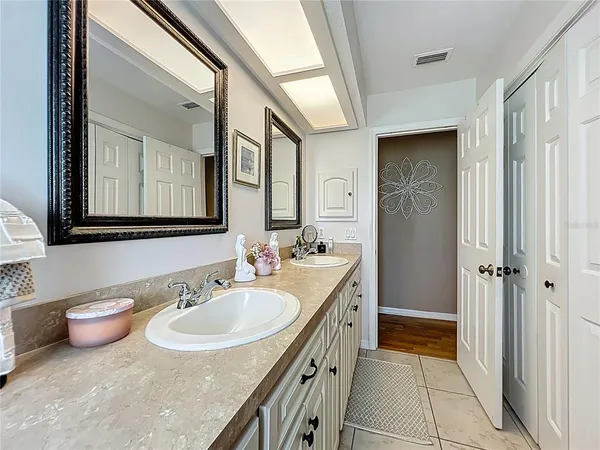 $374,000 | 230 East Boston Street, Hernando, FL 34442