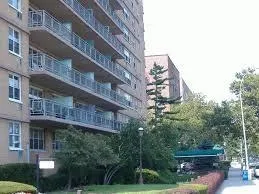 $389,000 | 2650 Ocean Parkway, Unit 8C | Gravesend