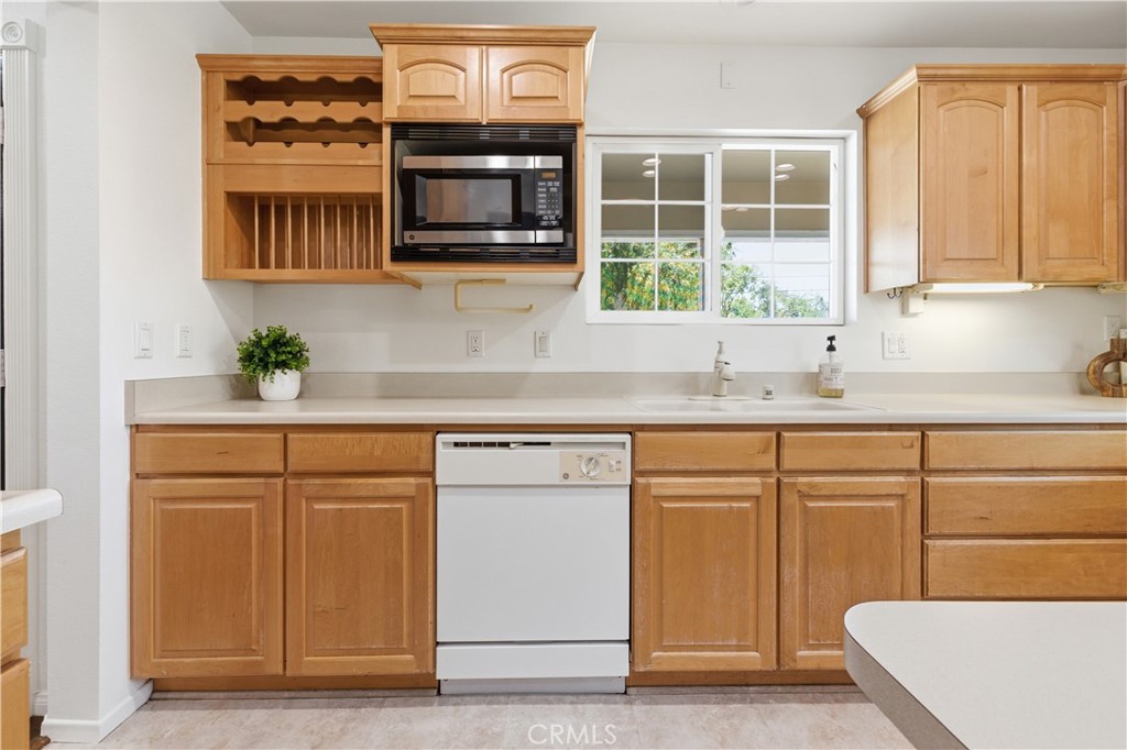 3327 North Studebaker Road Long Beach, CA 90808 - Photo 9 of 31