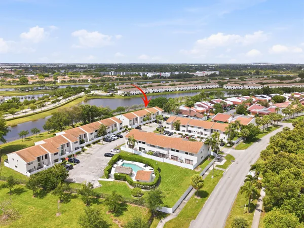 $2,500 | 644 Northeast 195th Street, Miami, FL 33179