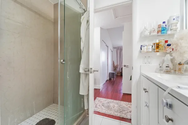 $2,500 | 644 Northeast 195th Street, Miami, FL 33179
