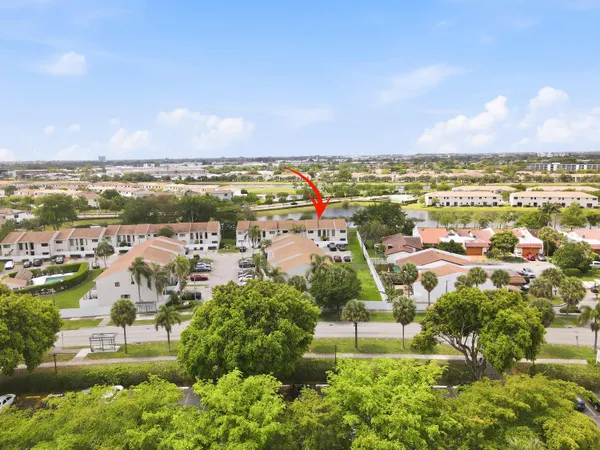 $2,500 | 644 Northeast 195th Street, Miami, FL 33179