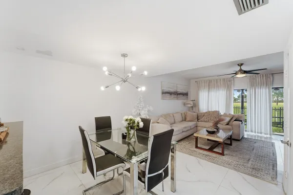 $2,500 | 644 Northeast 195th Street, Miami, FL 33179