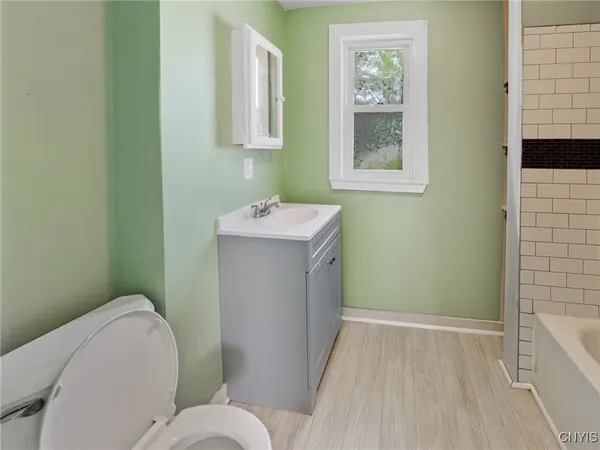 $1,500 | 262 West 4th Street South, Unit 2, Fulton, NY 13069