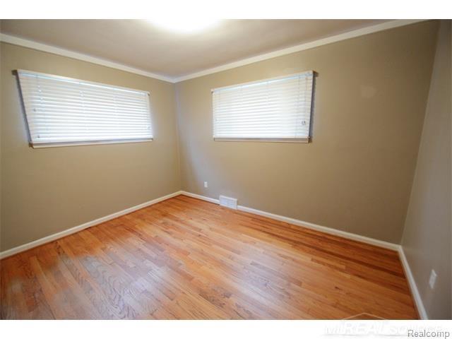 1878 Franklin Road Berkley, MI 48072 - Photo 14 of 28