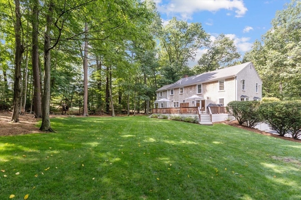 198 Pine Street Norwell, MA 02061 - Photo 28 of 31 a view of a house with backyard and garden