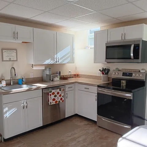 $1,500 | 104 South Main Street, Unit 4, Middleboro, MA 02346