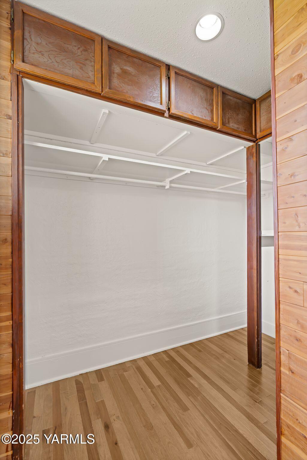 650 White Road Zillah, WA 98953 - Photo 23 of 39 Bedroom 2 Closet