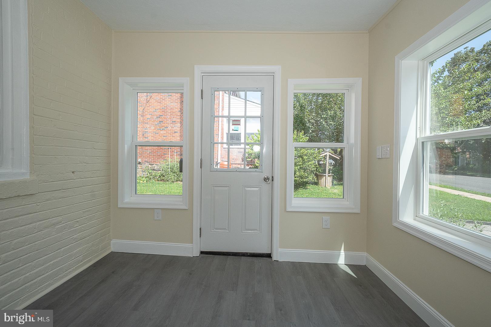 632 Merion Avenue Upper Darby, PA 19082 - Photo 76 of 84 an empty room with windows
