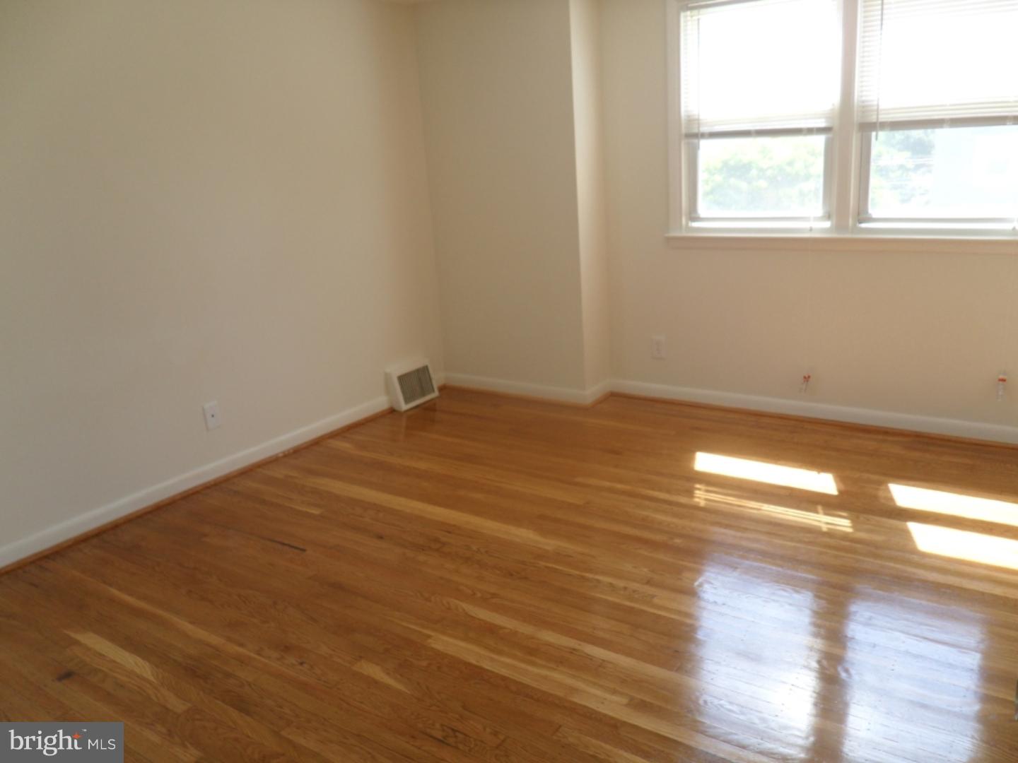 9944 Bridle Road Philadelphia, PA 19115 - Photo 14 of 15 Gallery Image 14