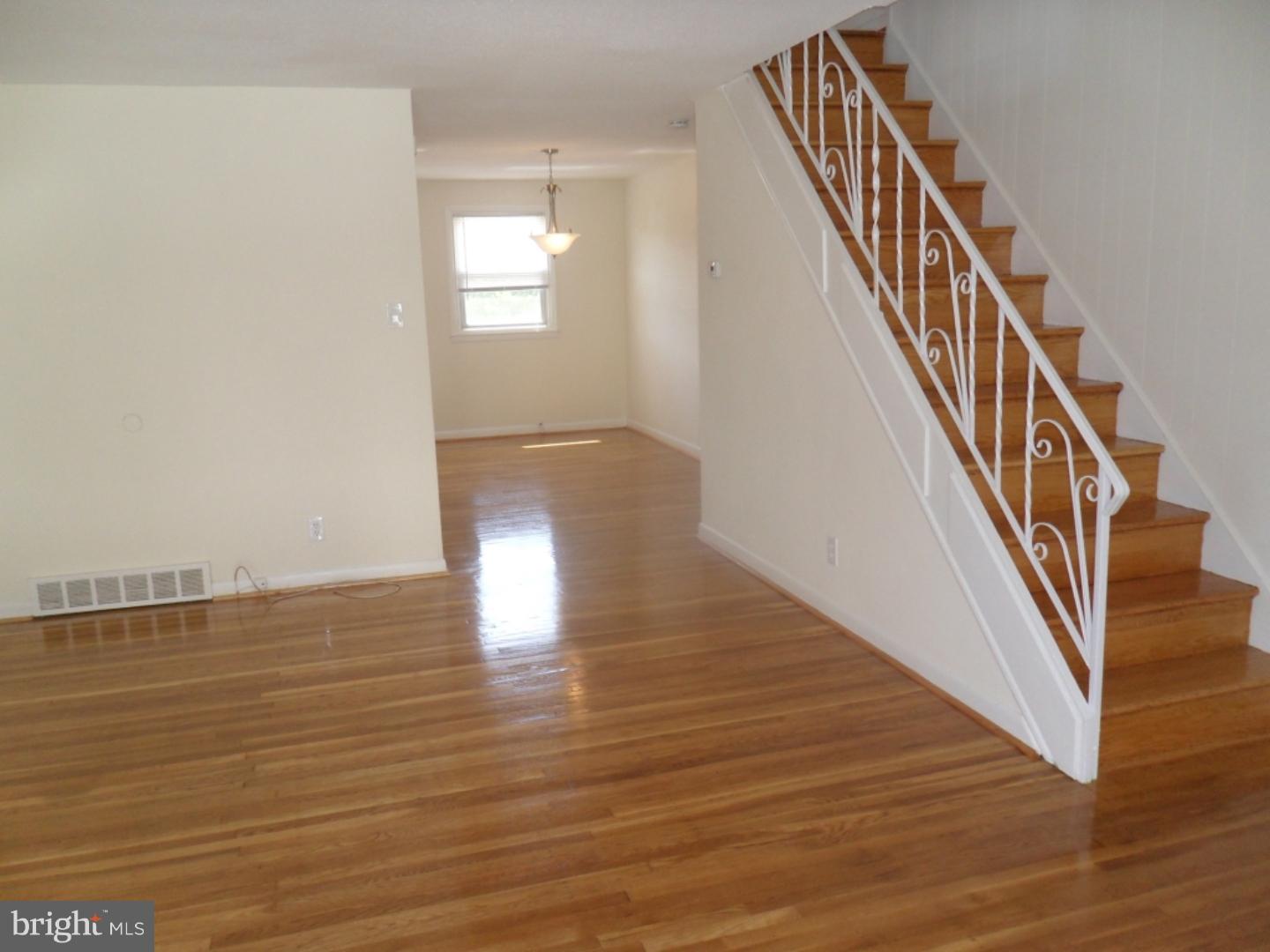 9944 Bridle Road Philadelphia, PA 19115 - Photo 6 of 15 Gallery Image 6