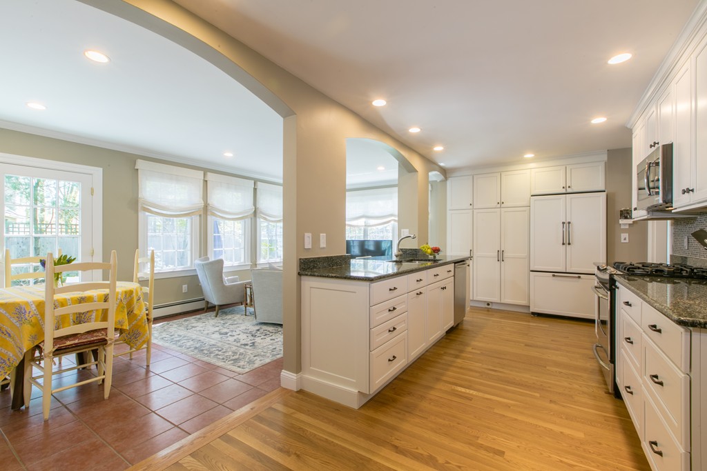 154 Crescent Road Concord, MA 01742 - Photo 4 of 28