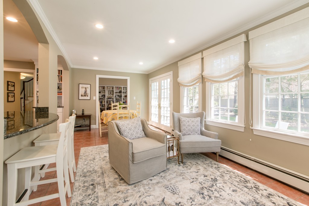 154 Crescent Road Concord, MA 01742 - Photo 6 of 28