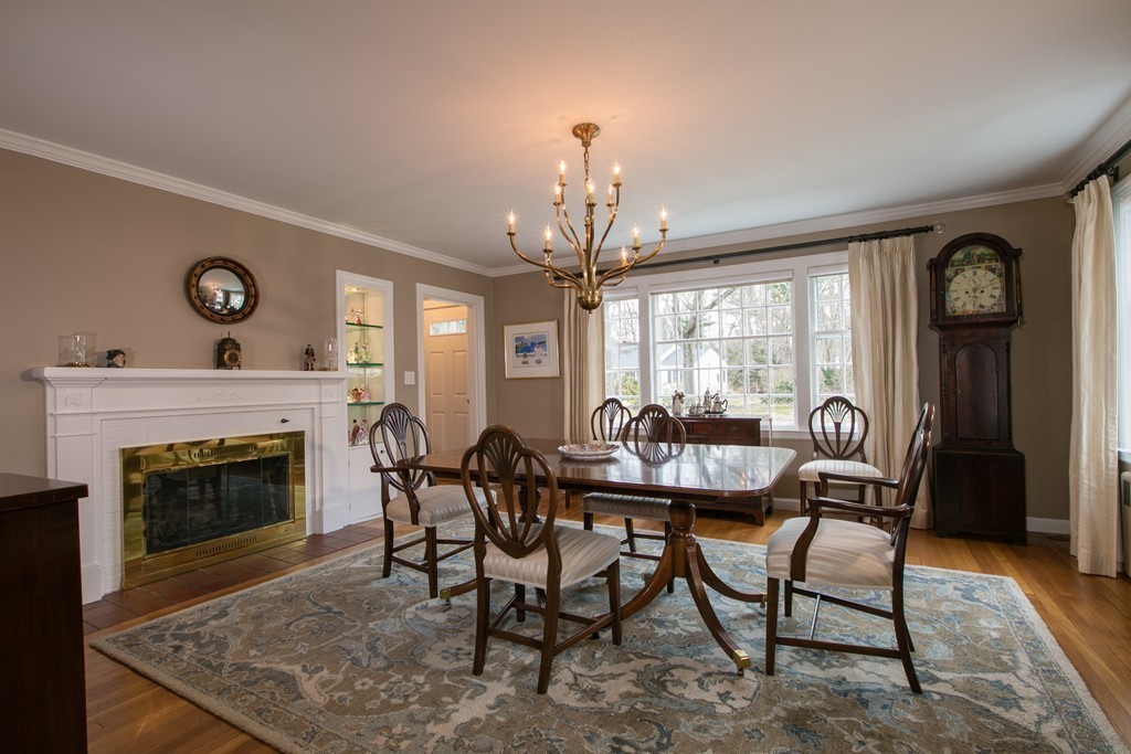 154 Crescent Road Concord, MA 01742 - Photo 7 of 28