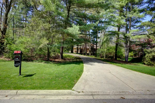 $579,000 | 3678 West Primilia Lane, Jackson, MI 49201