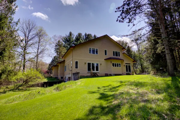 $579,000 | 3678 West Primilia Lane, Jackson, MI 49201