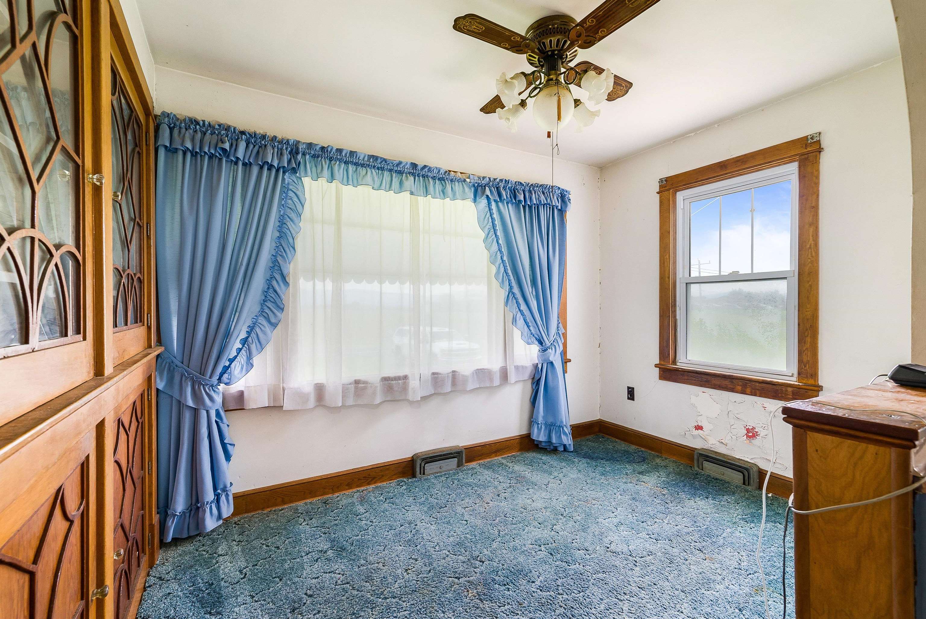 6507 East Point Road Elkton, VA 22827 - Photo 22 of 39 a view of an empty room with a window