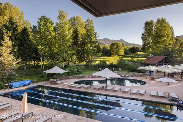 $245,000 | 239 Snowmass Club Circle, Unit 127, Snowmass Village, CO 81615