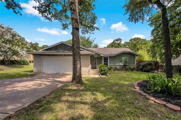 $279,000 | 313 High Crest Drive, Azle, TX 76020