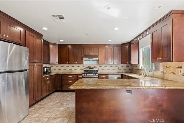 $999,000 | 228 South San Marino Avenue, Unit B, San Gabriel, CA 91776