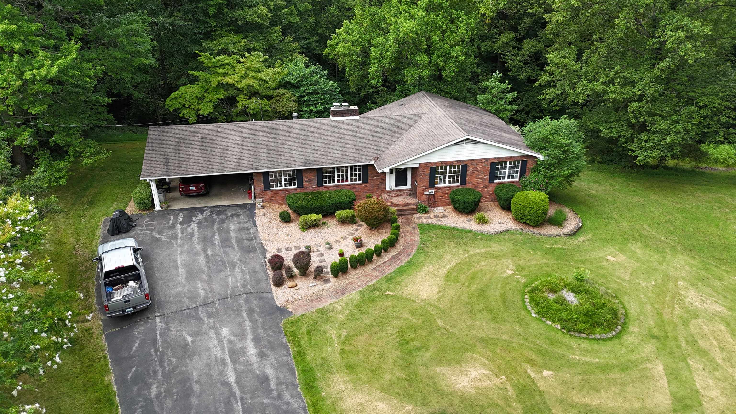 208 Caroline Road Russell, KY 41169 - Photo 2 of 48