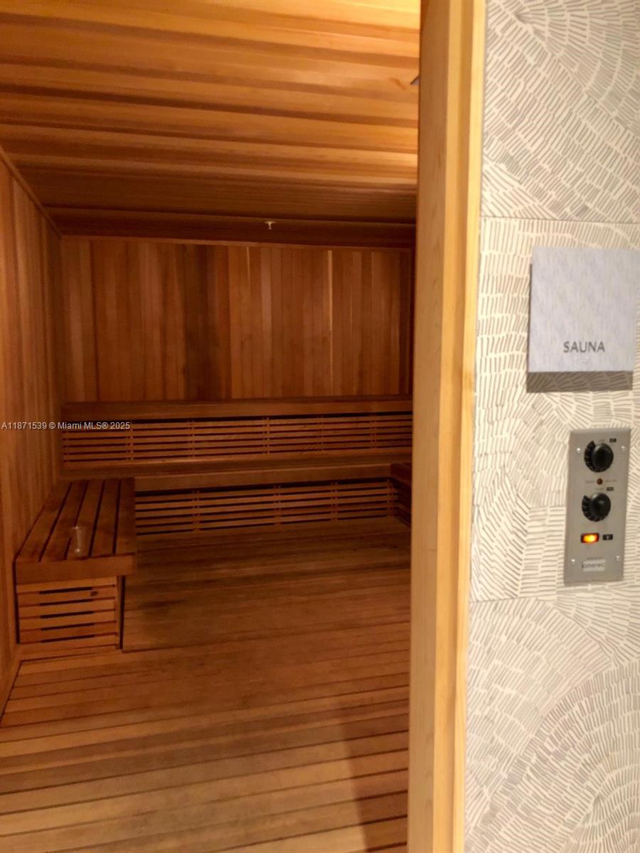 2900 Northeast 7th Avenue, Unit 2404 Miami, FL 33137 - Photo 28 of 42 a view of entryway