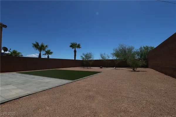 $349,990 | 2077 Alki Beach Avenue, Laughlin, NV 89029