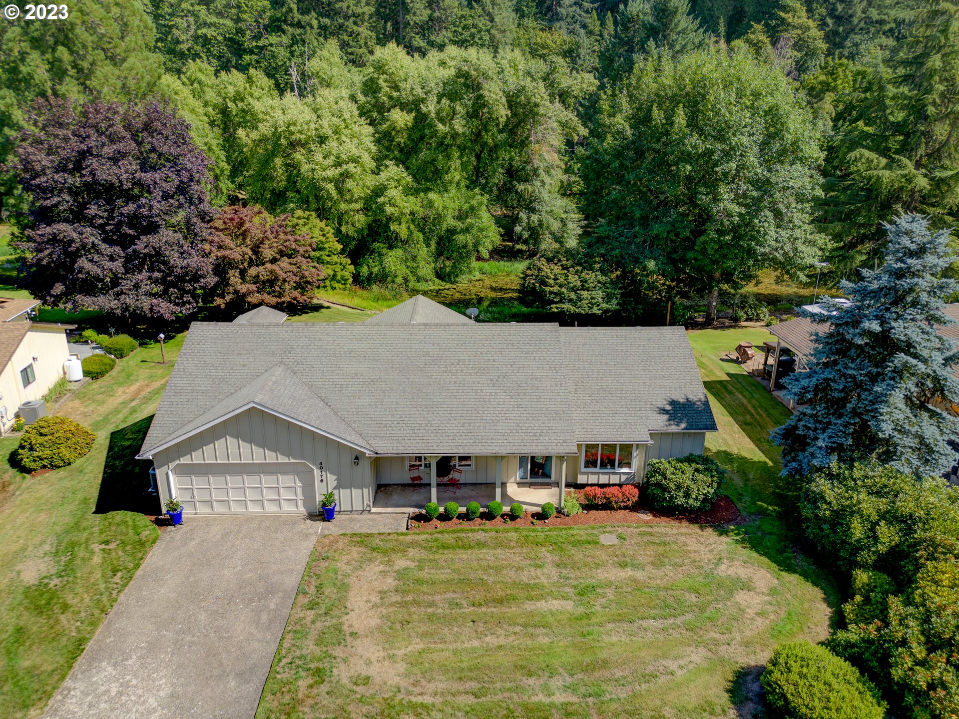 40176 York Lane Springfield, OR 97478 - Photo 2 of 48 an aerial view of a house
