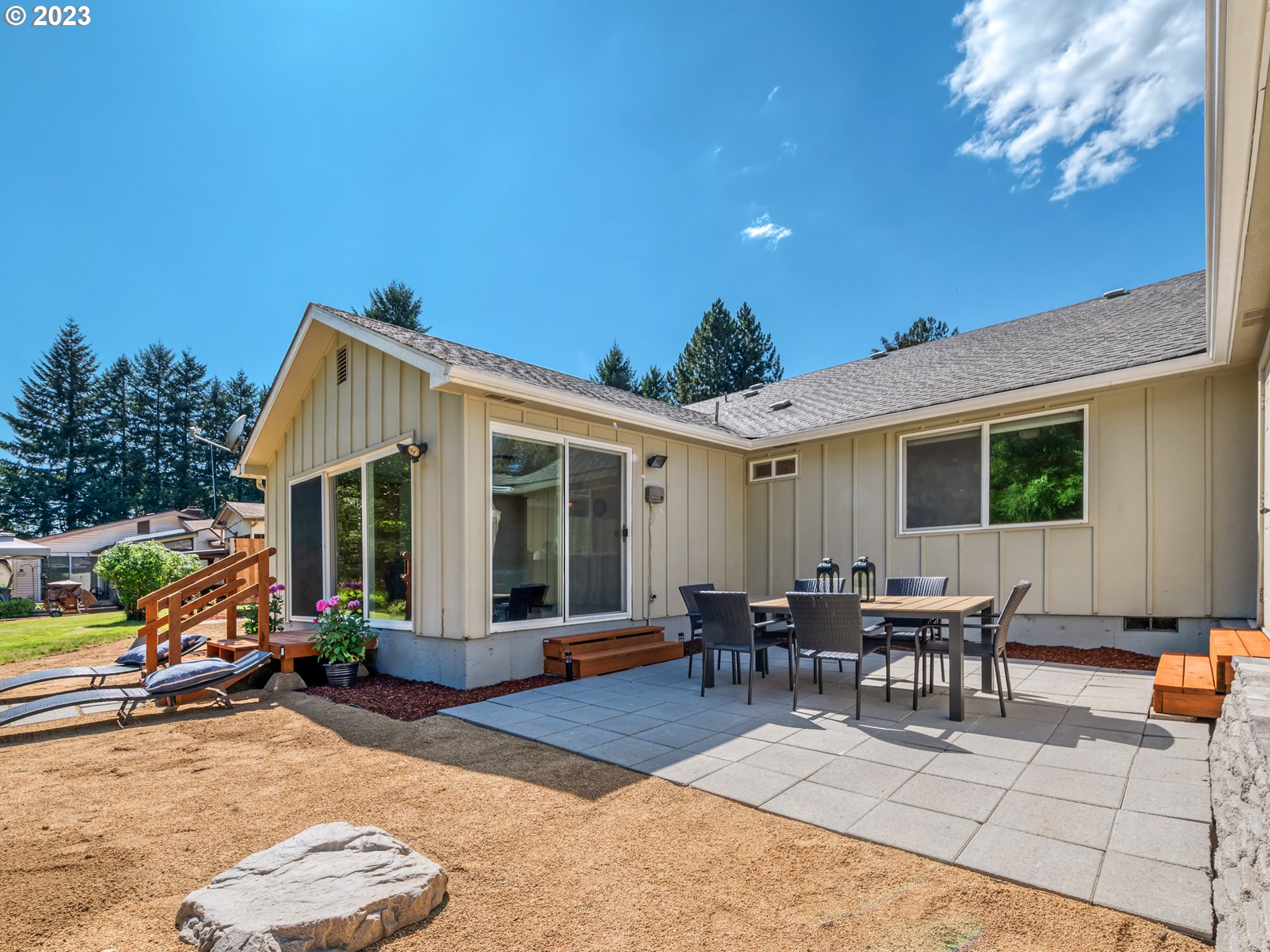40176 York Lane Springfield, OR 97478 - Photo 34 of 48 a view of a house with backyard porch and patio