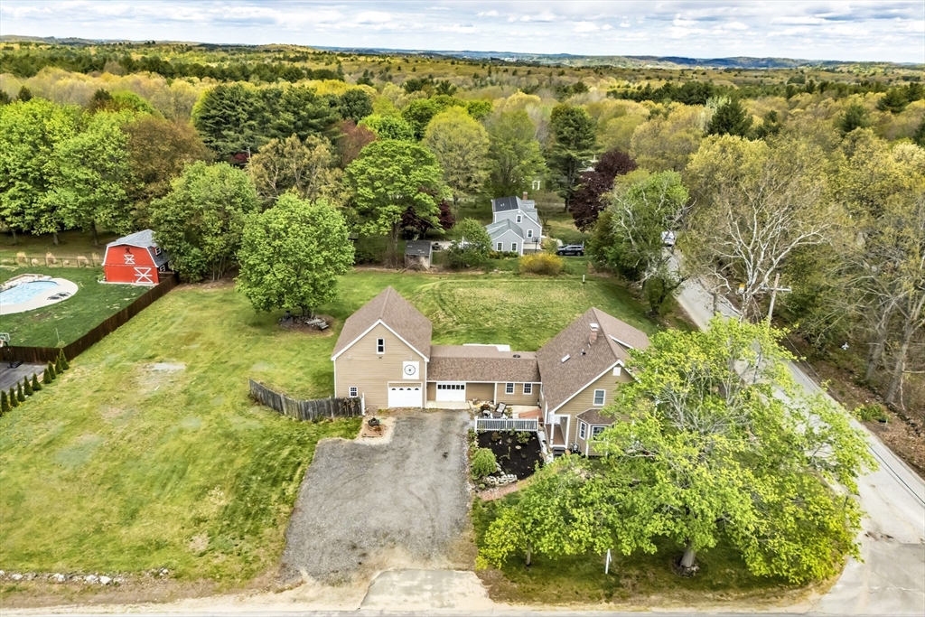 287 Andover Street Georgetown, MA 01833 - Photo 6 of 42 Gallery Image 6