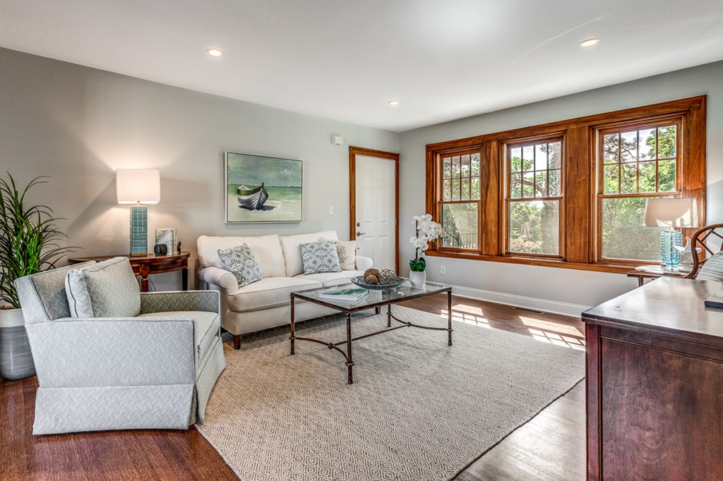 10 Grapevine Road, Unit B Gloucester, MA 01930 - Photo 3 of 19