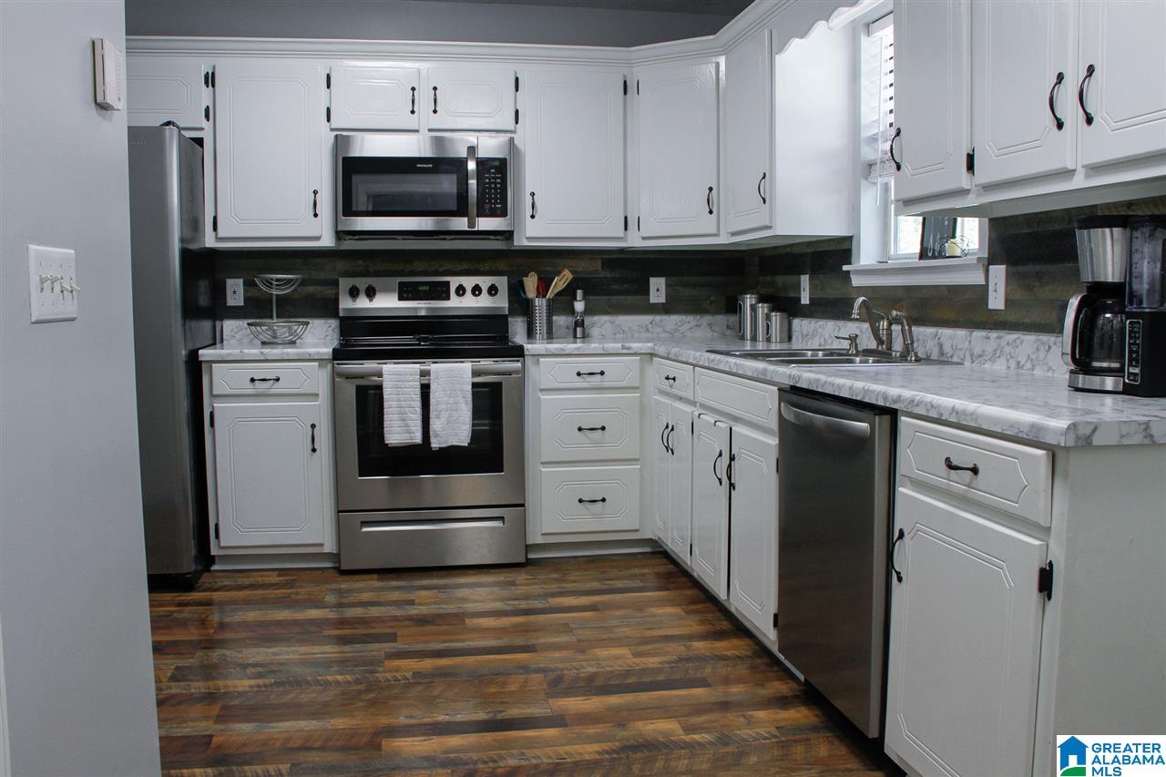 274 Jones Street Jacksonville, AL 36265 - Photo 8 of 24